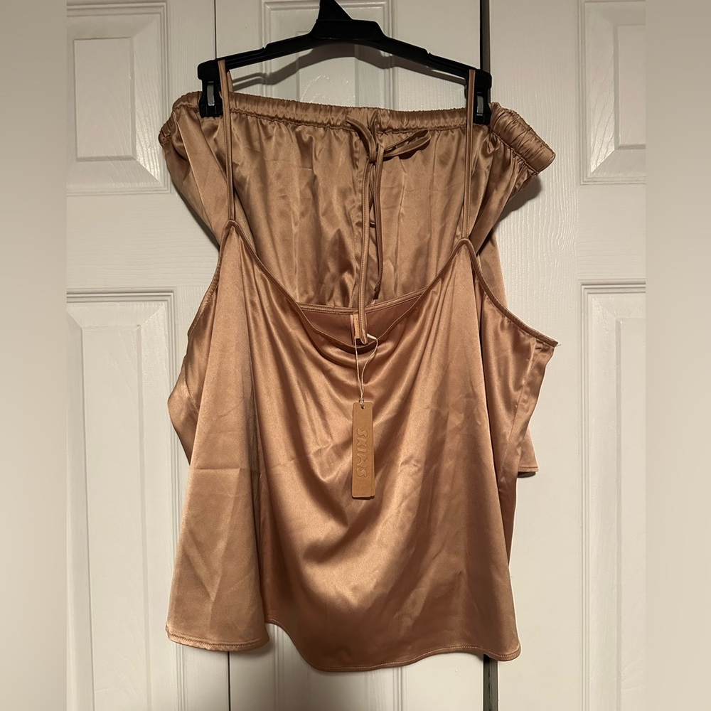 NWT Skims hotel shine sleep set pajamas tank and shorts - gold XL - Picture 6 of 9